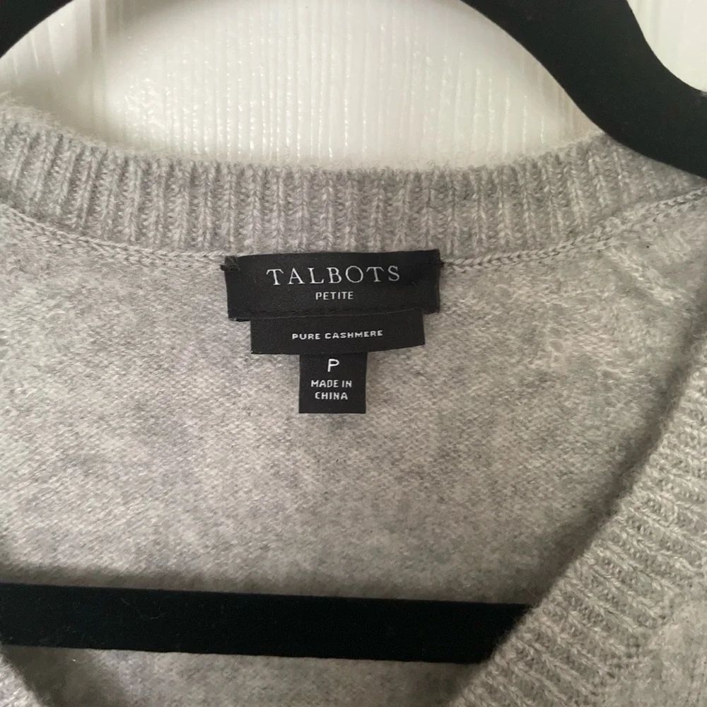Talbots Light Gray V-Neck Pure Cashmere‎ Sweater